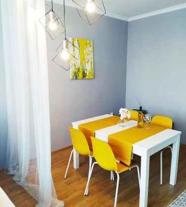 Lora Apartman