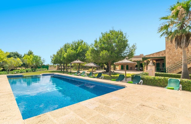 LOS GIRASOLES - Wonderful villa with private pool and only 10 km away from the paradisaica