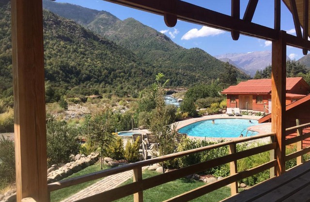 Los Quenes River Lodge