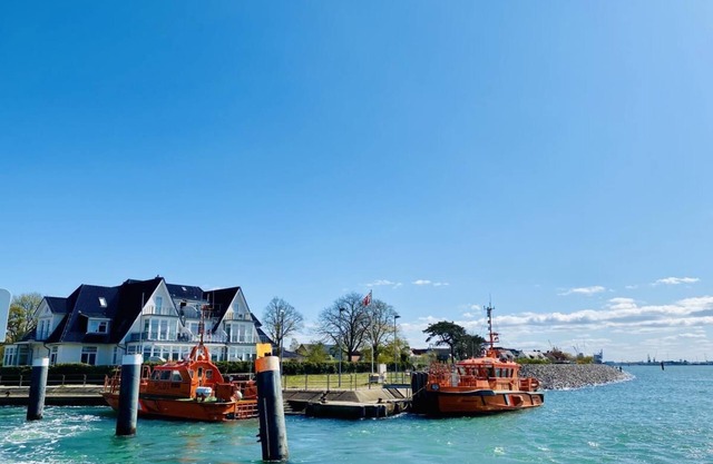 Lotsenhaus, Ostseewelle, close to the beach