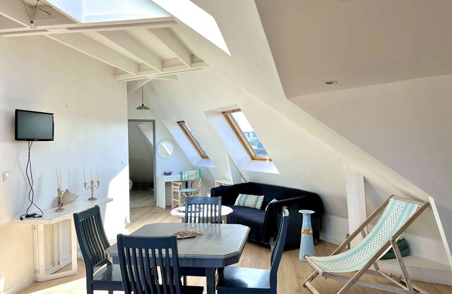 Love at first sight for this atypical apartment in Etelde51m2