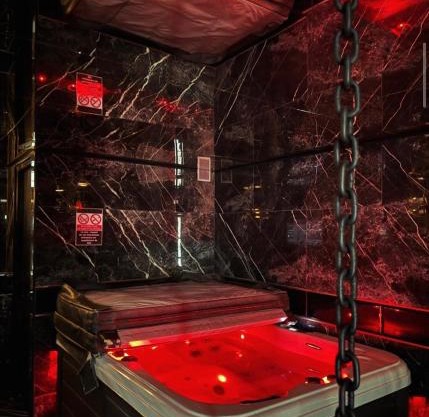 Love room - versace