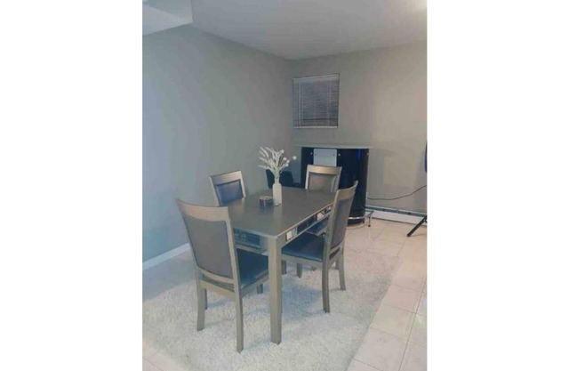 LOVELLY ONE BEDROOM APARMENT IN WHITESTONE