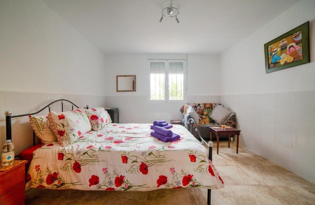 Lovely 1 bedroom apartment with kitchen and pool