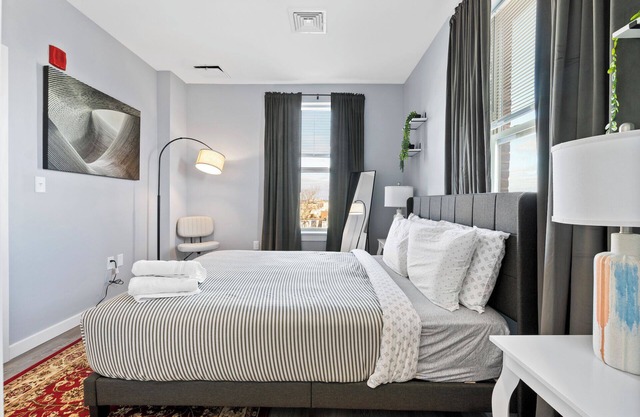 Lovely 1BR Near Encore Boston 8303