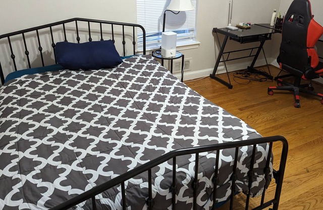 Lovely 2 bedroom apartment so close to Wheaton metro