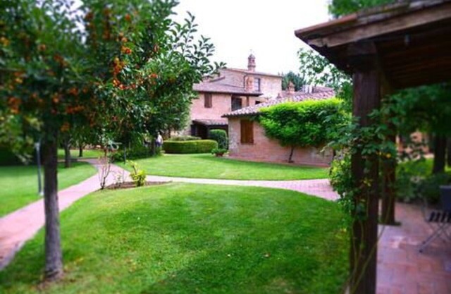 Lovely apartment for 6 people with A/C, pool, WIFI, TV, veranda and parking