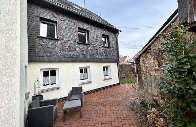 Lovely apartment for 12 people with hot tub, WIFI, TV, patio and pets allowed