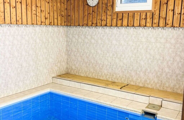 Lovely apartment for 7 guests with WIFI, pool, TV, balcony, panoramic view and parking