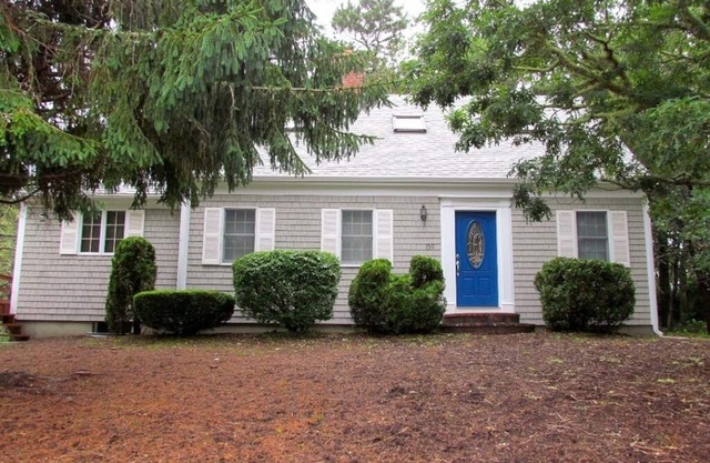 Lovely Chatham Home Near the Bike Trail (1524)