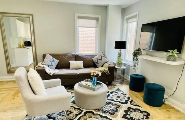 Lovely Garden View Private Apartment with Patio