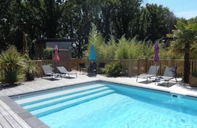 lovely gite with swimming pool close to the beach