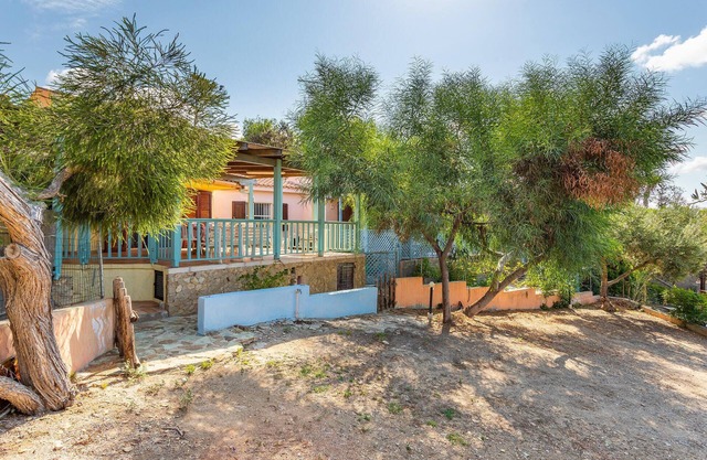 Lovely home in Torre dei Corsari SU