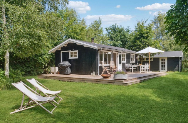 Lovely home in Grevinge with WiFi