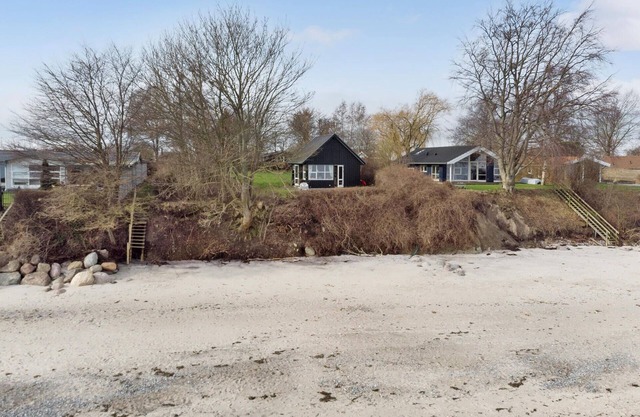 Lovely home in Idestrup with kitchen