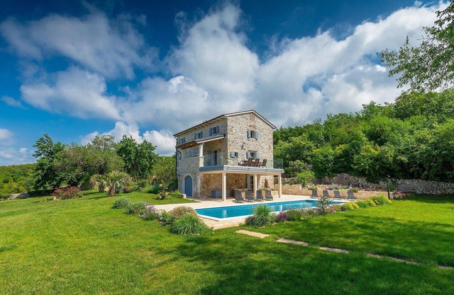 Lovely home in Labin - Rabac