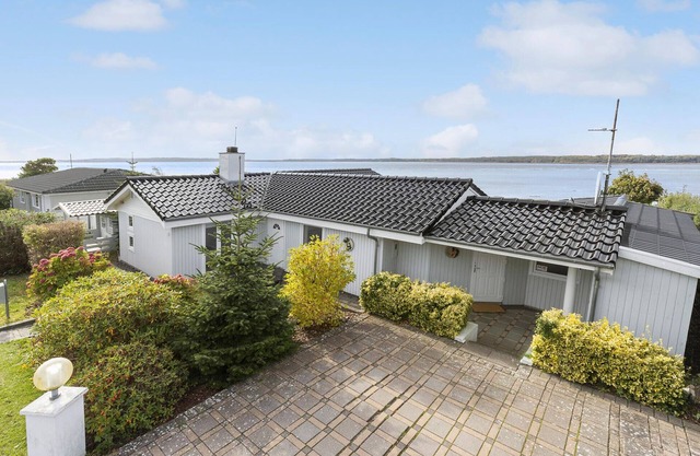 Lovely home in ølsted with kitchen