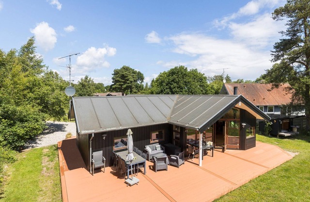 Lovely home in ørsted with sauna