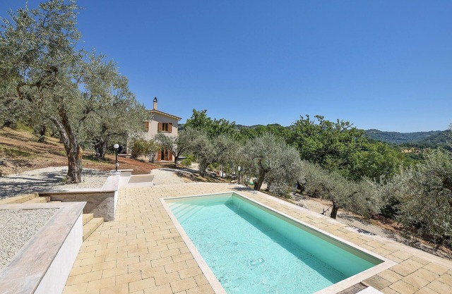Lovely home in Toffia