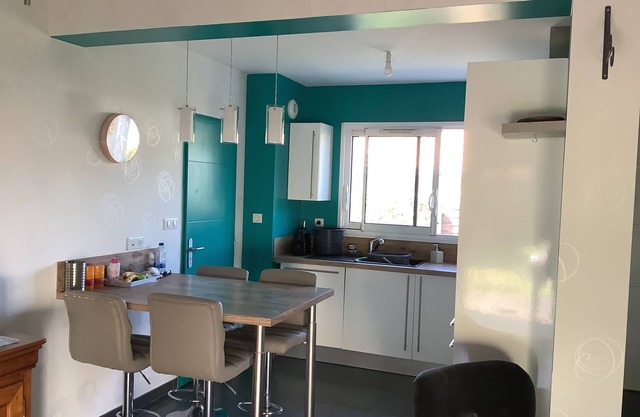 Lovely house with south-facing garden. 3 km from the beach