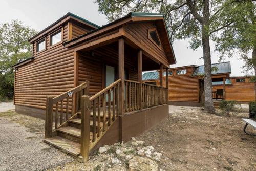 Lovely Log Cabin Rental for Four near San Antonio Texas