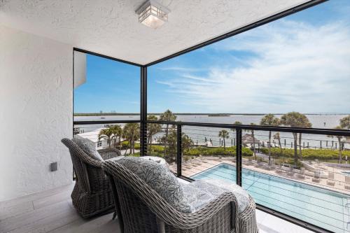 Lovely Marco Island Condo with Private Bay View