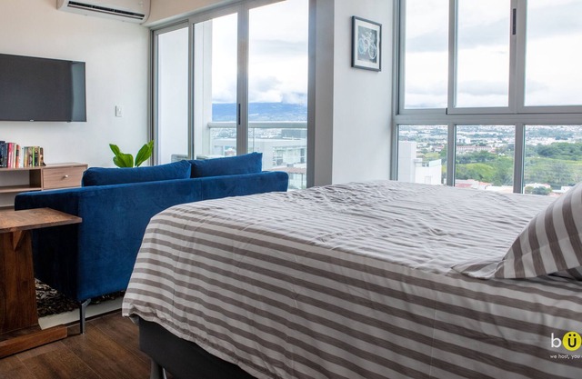 Lovely & unique loft - 14th floor - AC and Balcony