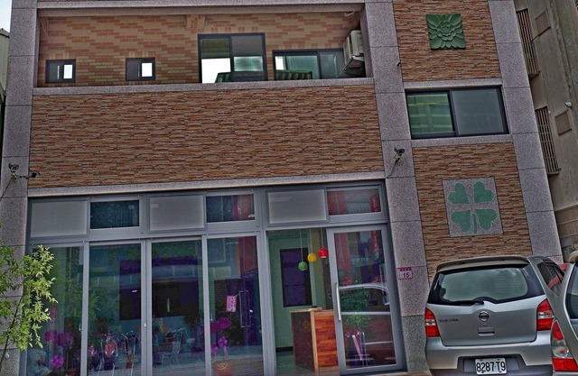 Lucky Hotel