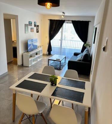 Lucky House Apartment