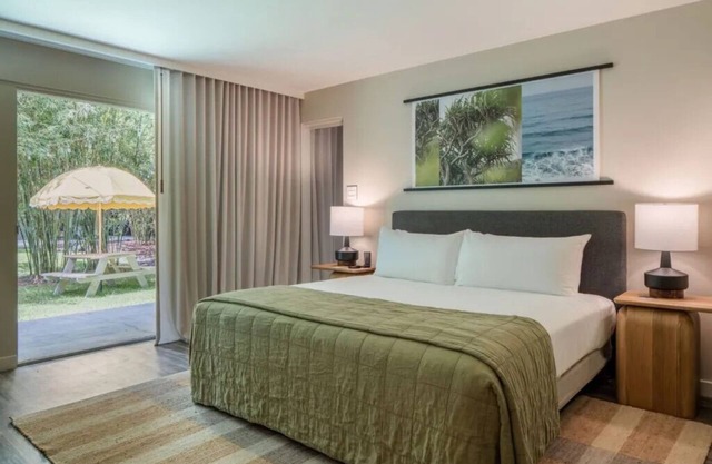 Lush Garden Retreat l Pool, Urban Bikes & Curated Island Experiences