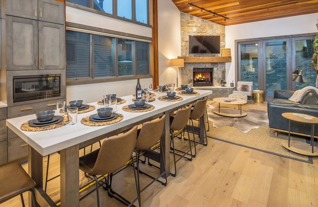 Lush Ski-in/out Home! Wood Fireplace, Grill, Walk to Resort!
