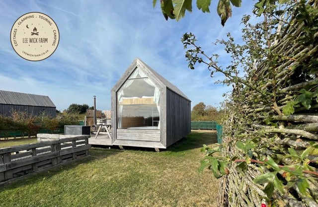 Lushna 7 Petite at Lee Wick Farm Cottages & Glamping