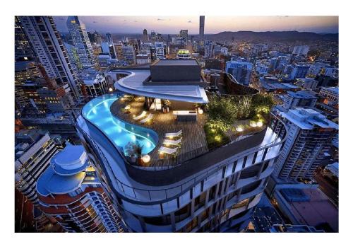 Lux 24th floor 2br 2bath, Infinity pool, Gym, Wifi