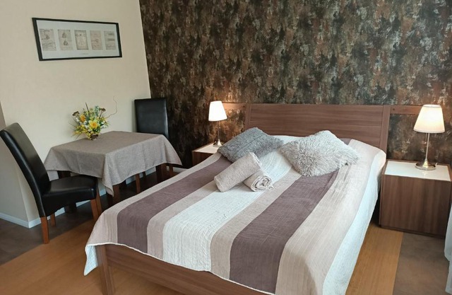 Lux Apartment Small