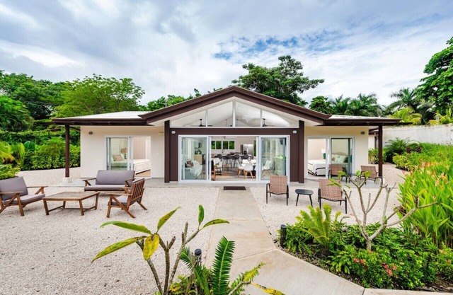 Lux Avellanas Beach Villa - Surf, Sand & Sunsets!