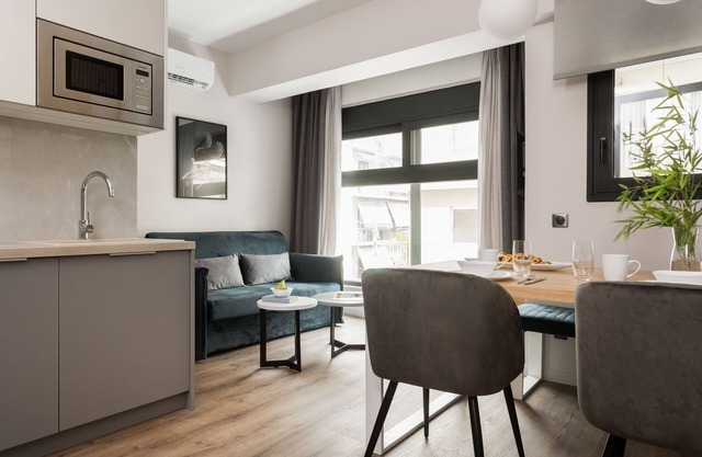 LUX&EASY Athens Downtown Apartments