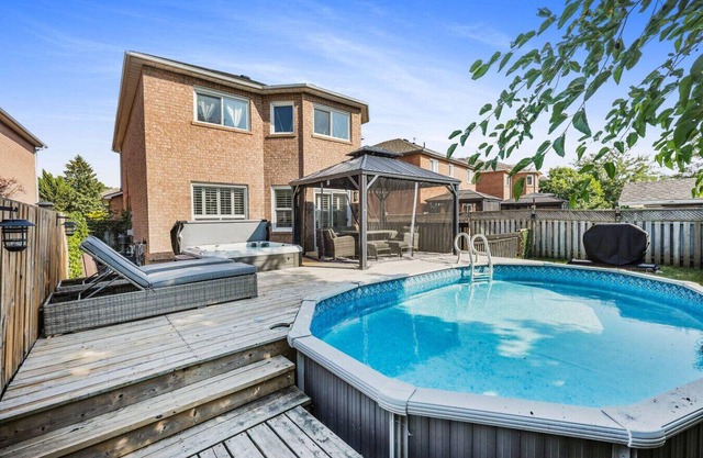 Luxe 4BR Retreat w/Heated Pool, Hot Tub & BBQ