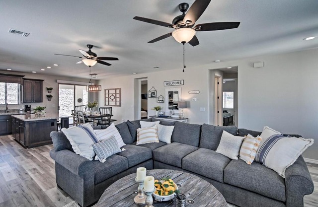 Luxe Home with OHV Access, 5 Mi to Lake Mohave!