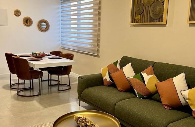 Luxe Loft 1 Bed - Tribute Airport, 1 Bedroom Executive Apartment at Tribute - Airport