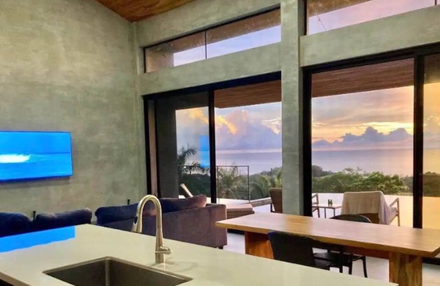 Luxe Private Ocean View Getaway by Playa Pavones!