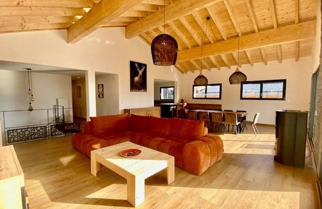 Luxurious chalet in Font Romeu with garage, 4 bedrooms, near cable cars