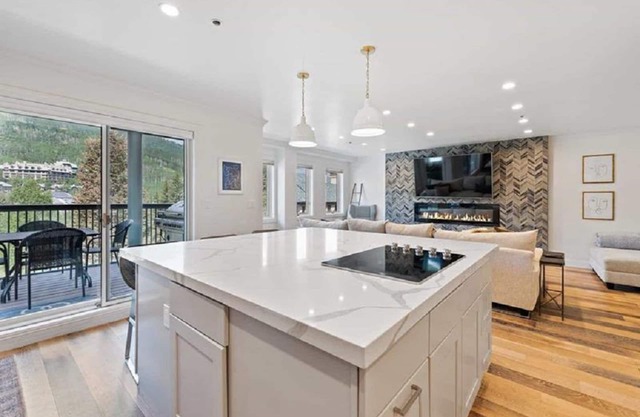 Luxurious 2 Bedroom Beaver Creek Chalet - In The Heart of Beaver Creek Village