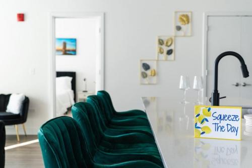 Luxurious 2 Bedroom in Morton Groove