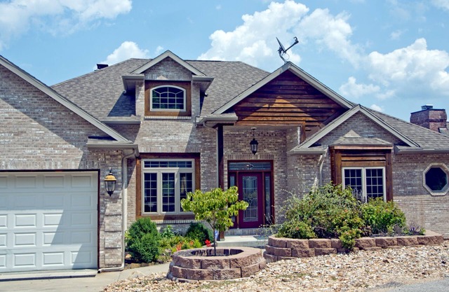 Luxurious 5 bedroom, 5+ baths, gourmet kitchen, great location