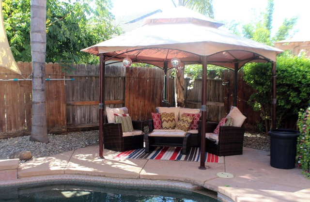 Luxurious 5-bedroom house in Elk Grove with Salt Water Pool and Spa