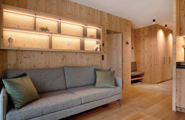 Luxurious Apartment "Silvy am Schlern" with Mountain View, Balcony & Wi-Fi