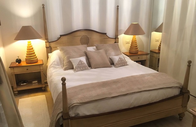 Luxurious apartment near beautiful beaches