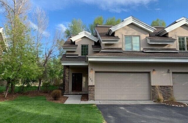 Luxurious Condominium Close to Grand Targhee