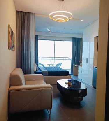 Luxurious suite with city view with The lockwoods
