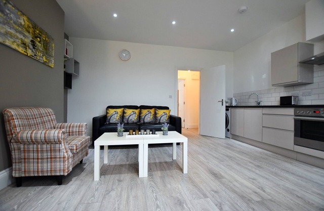 Luxury 1 bedroom flat close to City Centre